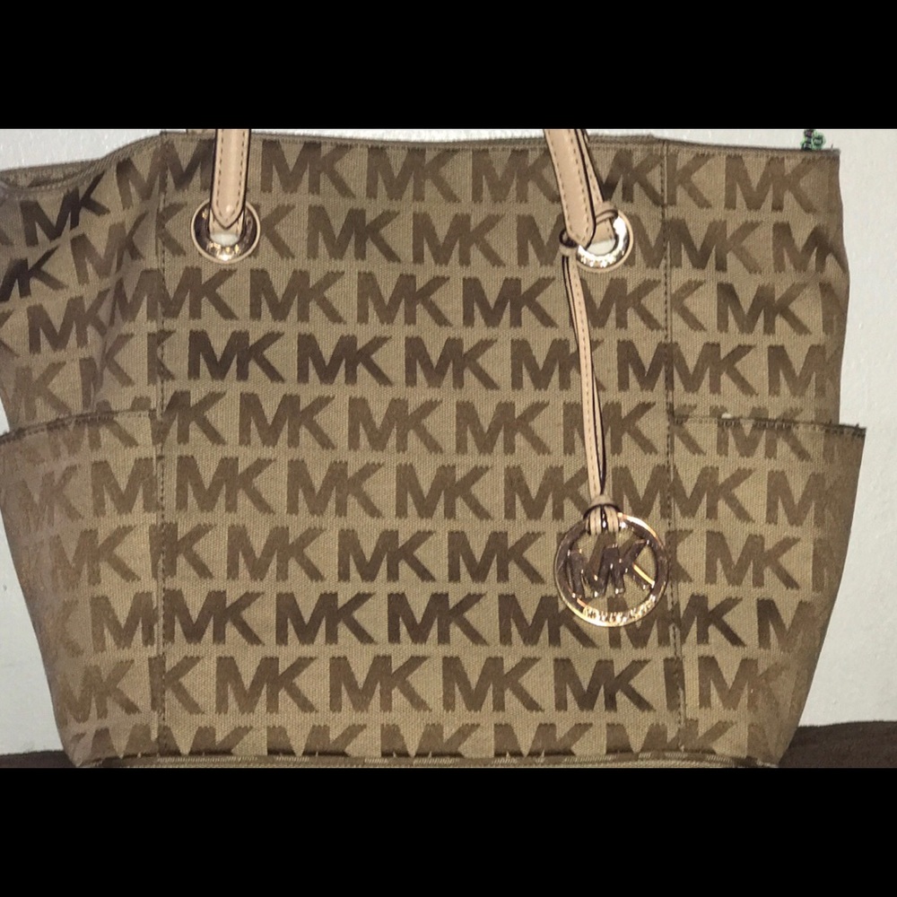 Michael kors Purse